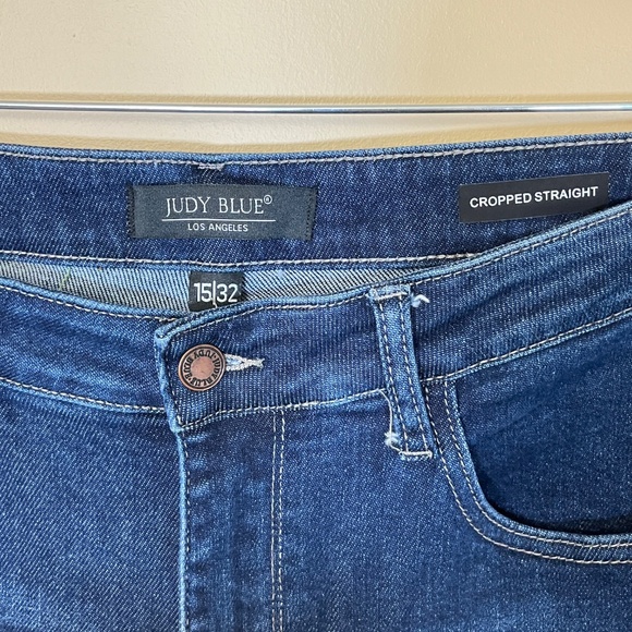 Judy Blue Cropped Straight Frayed Hem Jeans - Women's Size 15 / 32 - Blue - Picture 2 of 10